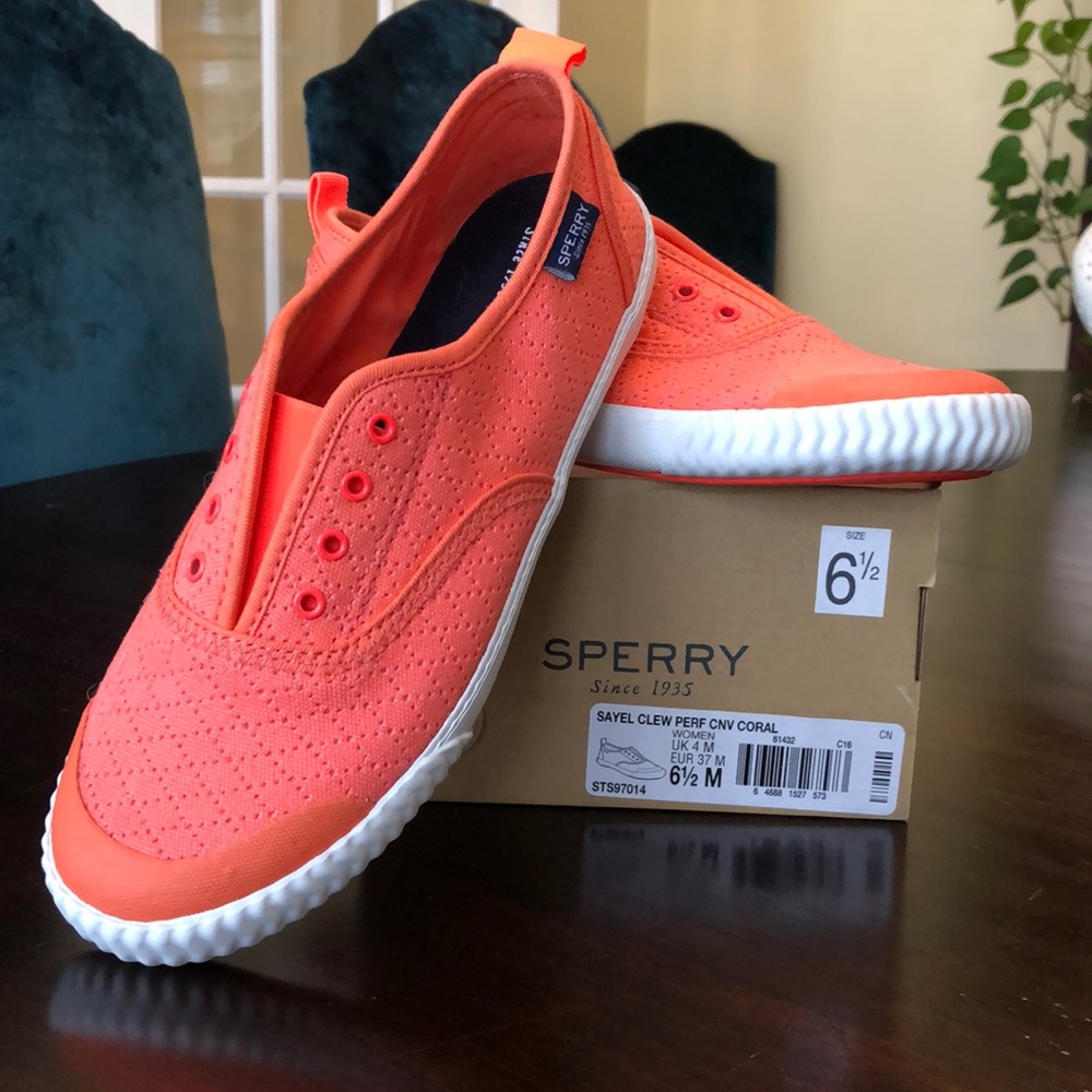Sperry Sneaker
